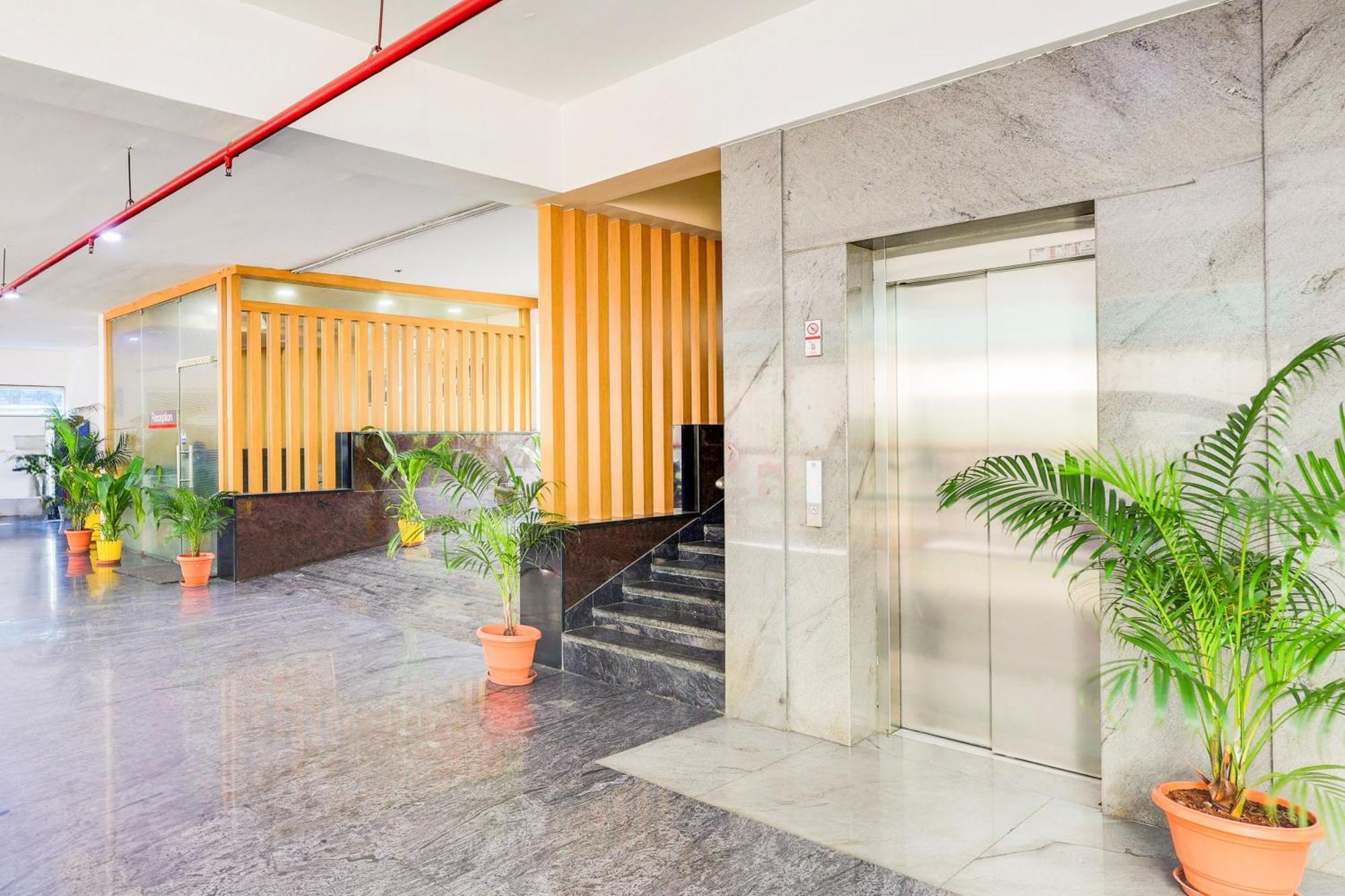 Super Townhouse Visakhapatnam Hotel Exterior photo